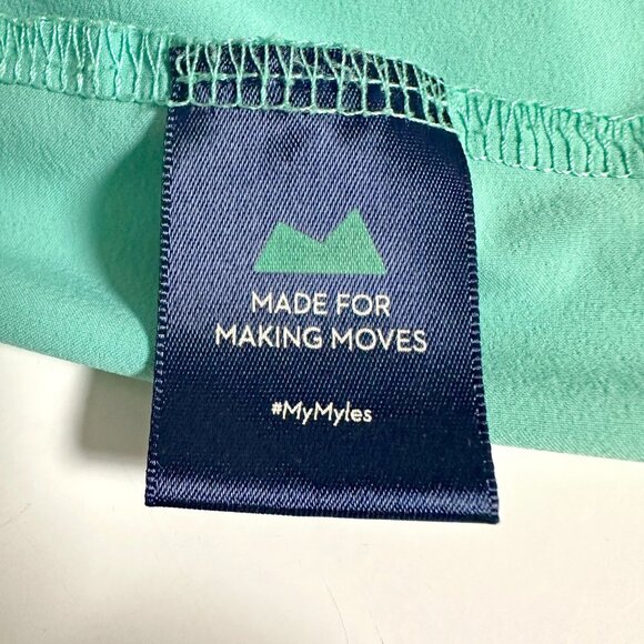 Myles Everyday Short - Picture 10 of 14